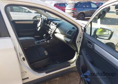 2015 Subaru Outback 2.5I Premium z USA, uszkodzony, nr VIN 4S4BSBDC2F3236607